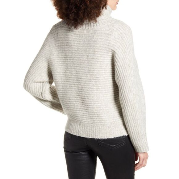 LEITH Women’s Sweater Cozy Neck Dolman Thick Light Grey Heather Size Large NEW N - Picture 2 of 3